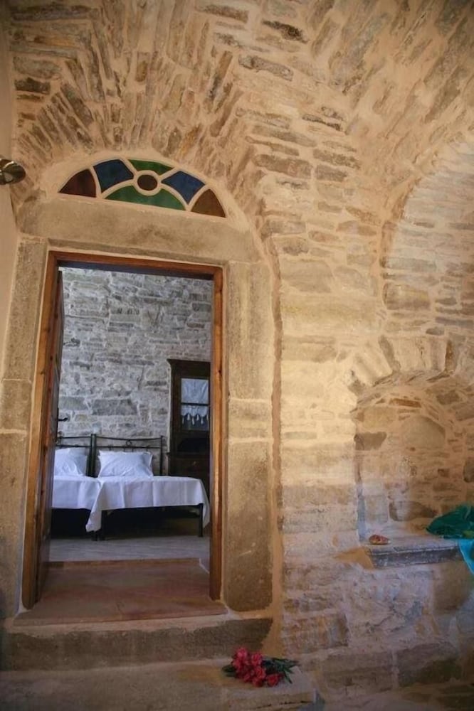 Фото Vouno Village Apartments