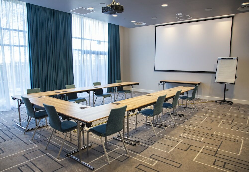 Фото Hilton Garden Inn Abingdon Oxford