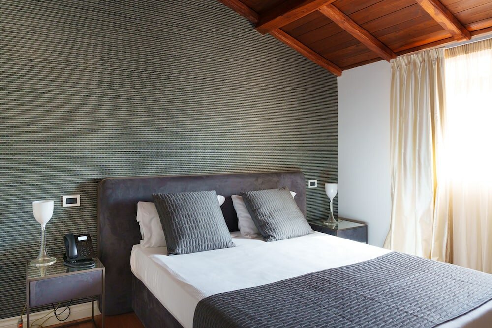 Фото The Place 217