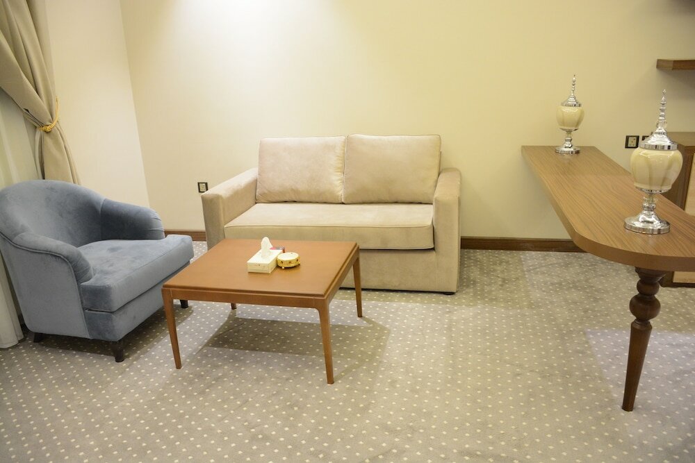 Фото Al-Ewan Hotel Apartments