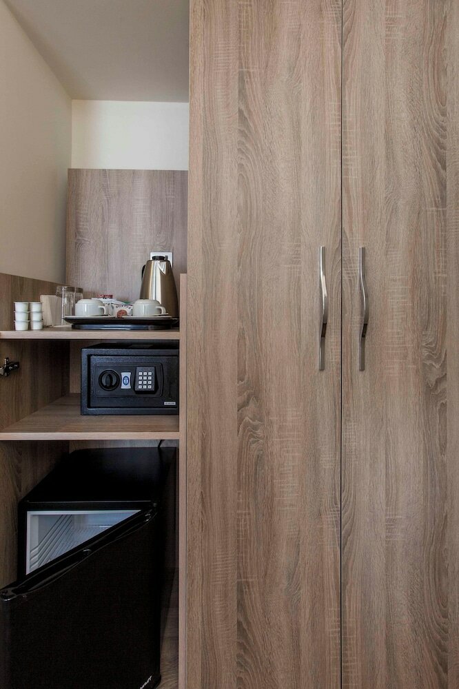 Фото Отель Shepherds Bush London