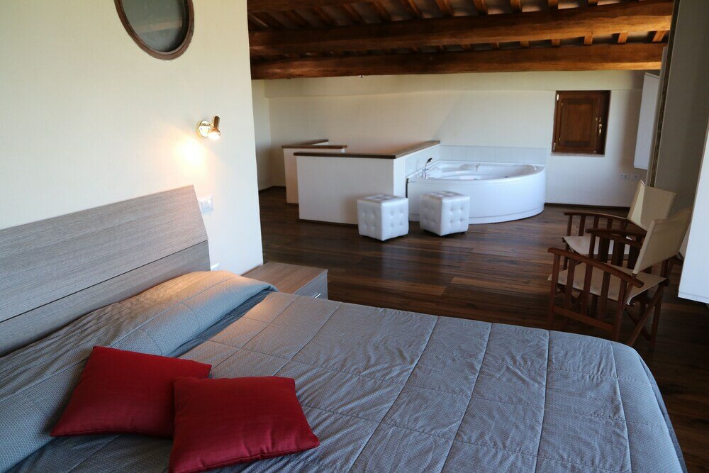 Фото Corte Fratini Residenza D'Epoca