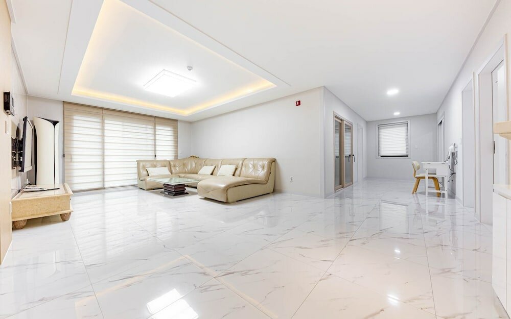 Фото Yeosu Hotel Zava