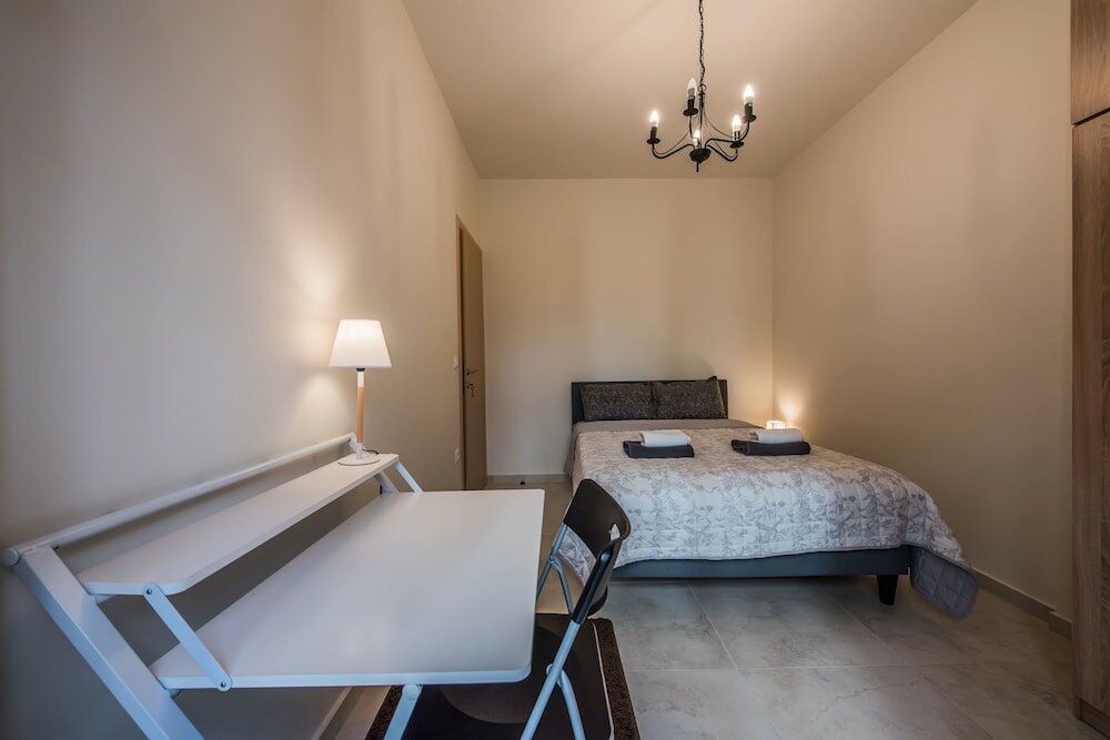 Фото Halu! Modern Centre Apartment