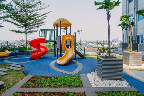 Гостиница Cozy Stay 1Br At Sky Terrace Apartment в Джакарте