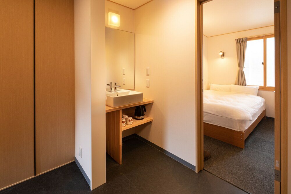 Фото Kanade Kyotoekimae