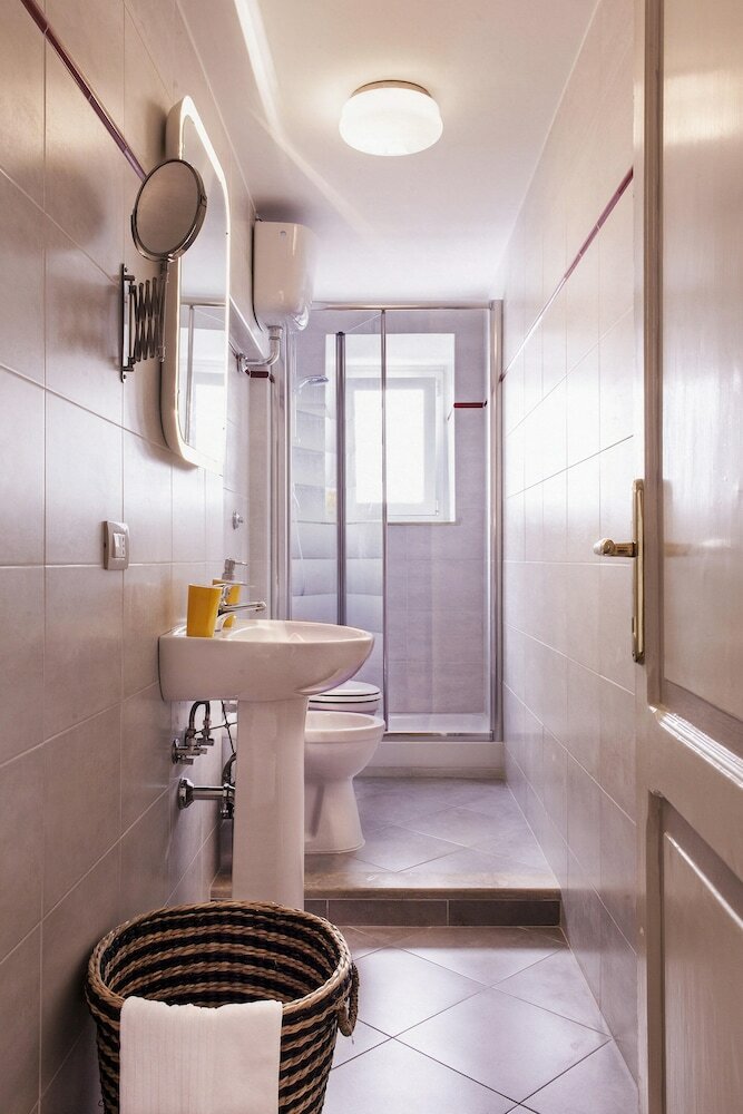 Фото Peretti Rth