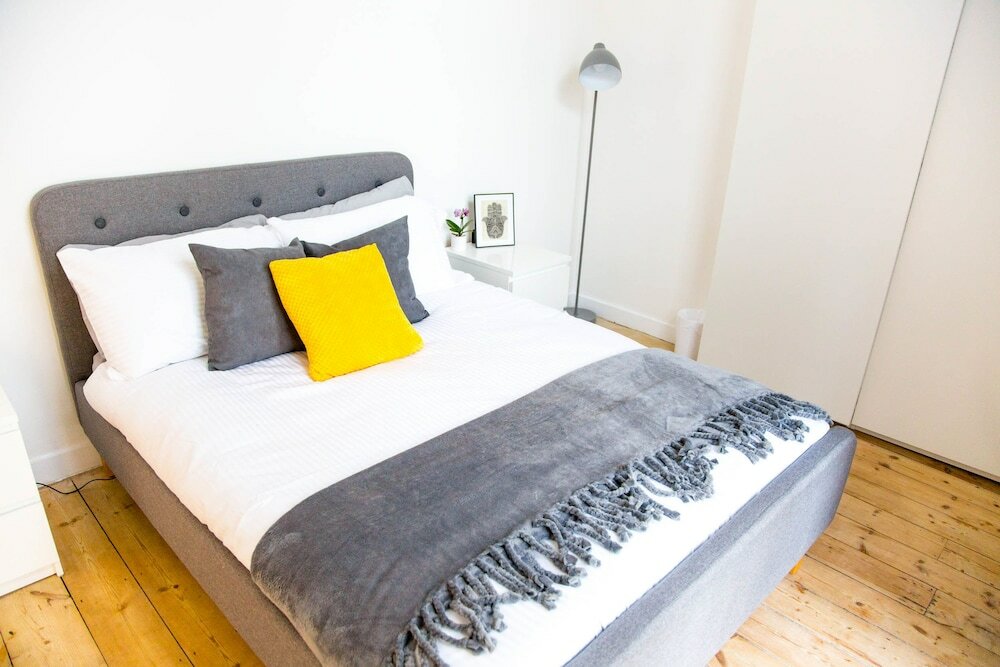 Фото Spacious Two Bed in Hackney