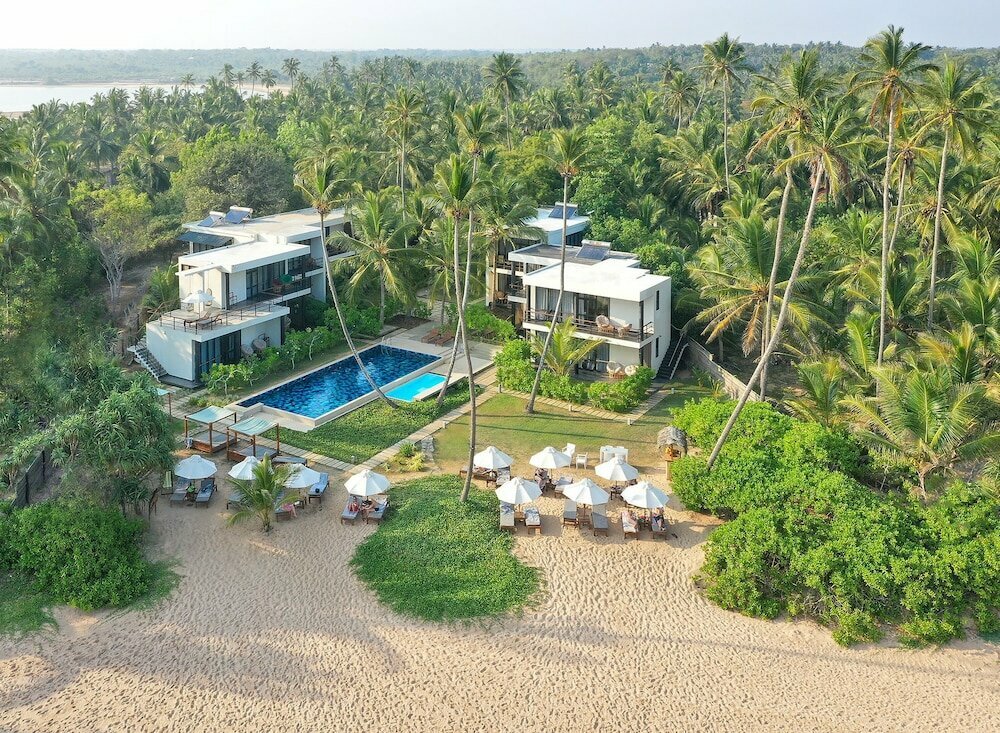 Отель с собственным пляжем на Шри-Ланке