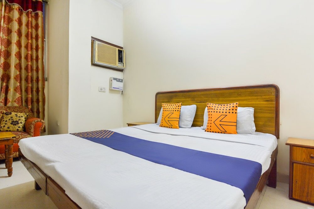 Фото Spot On 38670 Hotel Diamond