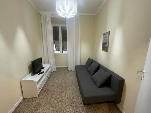 Гостиница LoveNest Genova в Генуе