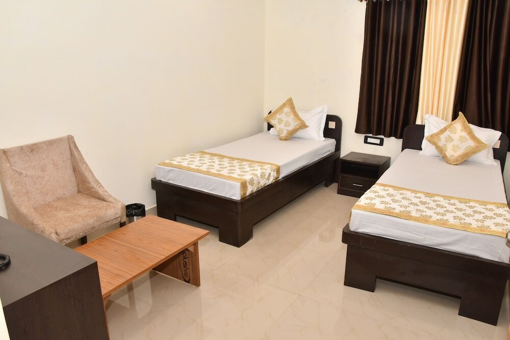 Фото Hotel Galaxy 16