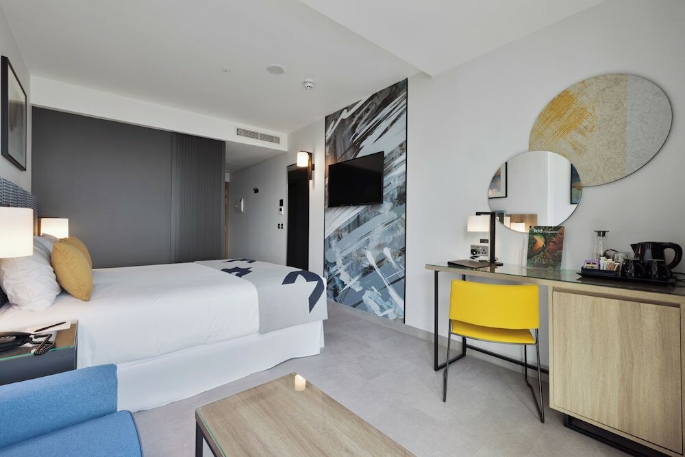 Фото Hotel Riu Plaza London Victoria