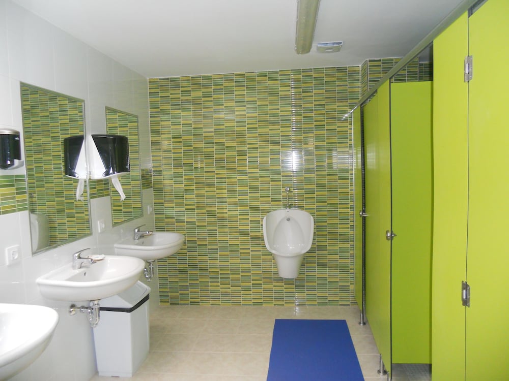 Фото Albergue La Estación - Hostel