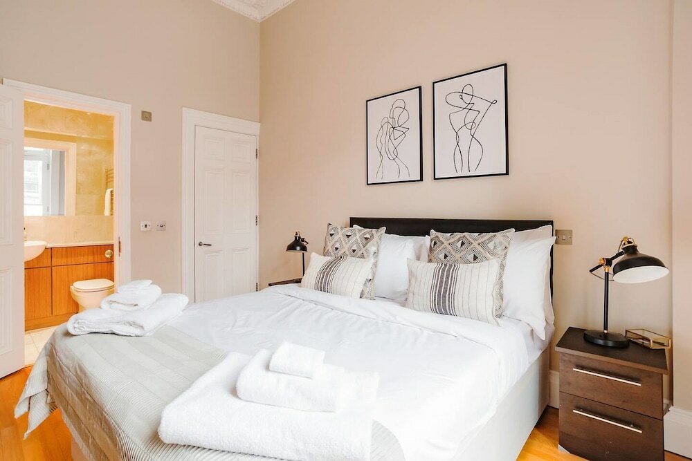 Фото Upper Berkeley Street Flats