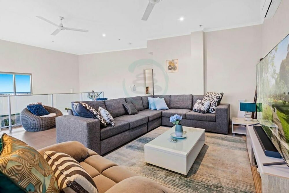 Фото Signatures on Woods - Pinnacle