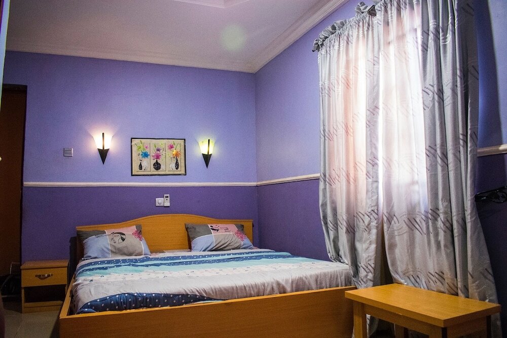 Фото White Rose Suites