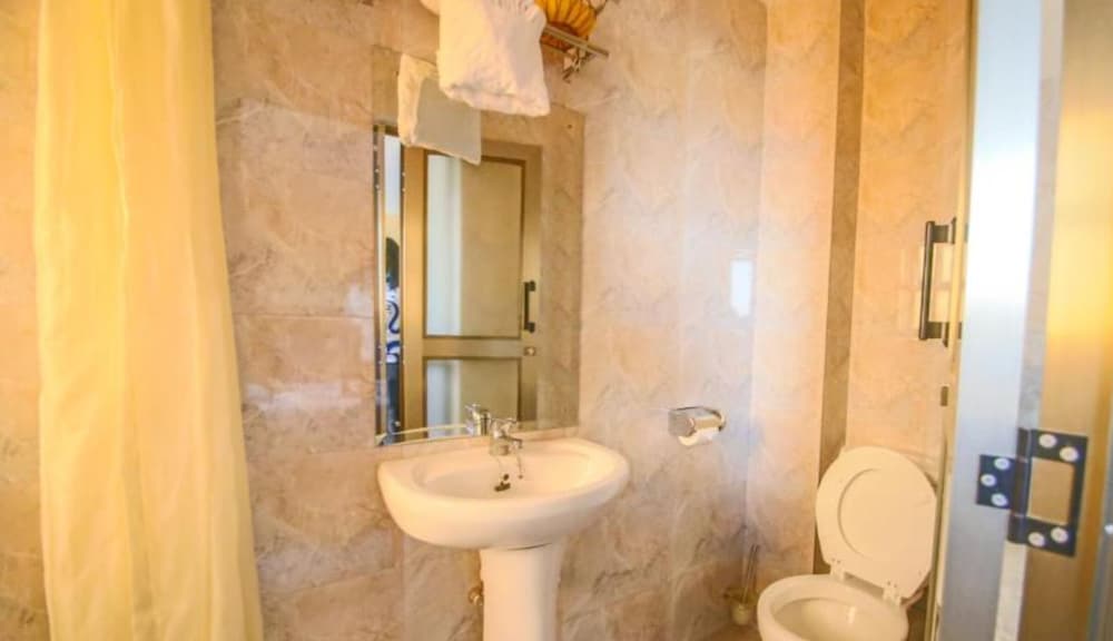 Фото Buraha Hotel Nakuru