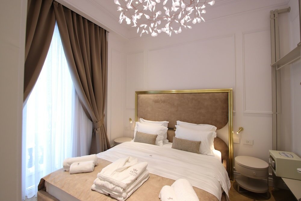 Фото The Crown Boutique Hotel & SPA