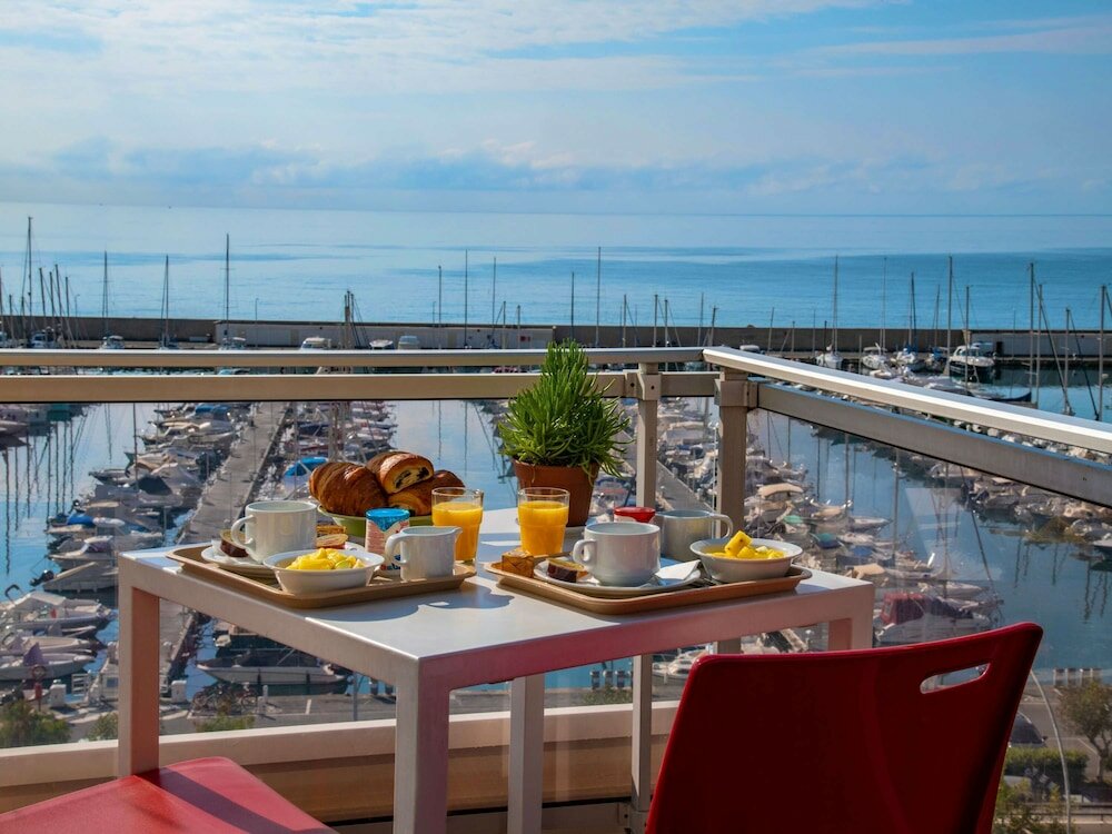 Фото Ibis budget Menton