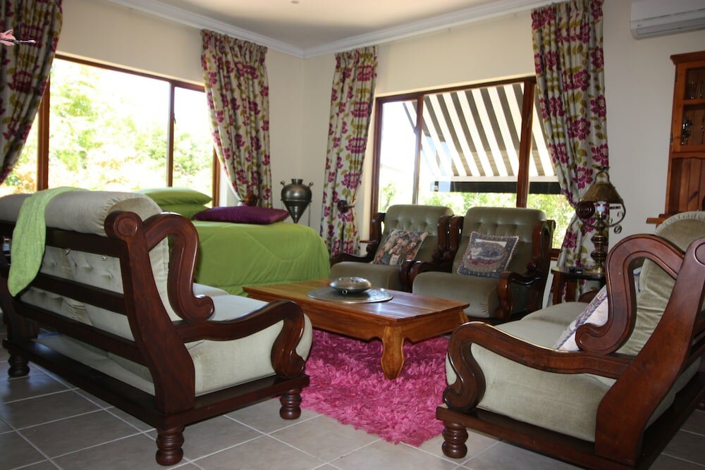 Фото Covenant Well Guest House