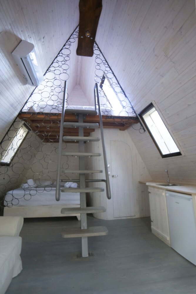 Фото Captain Ikaros