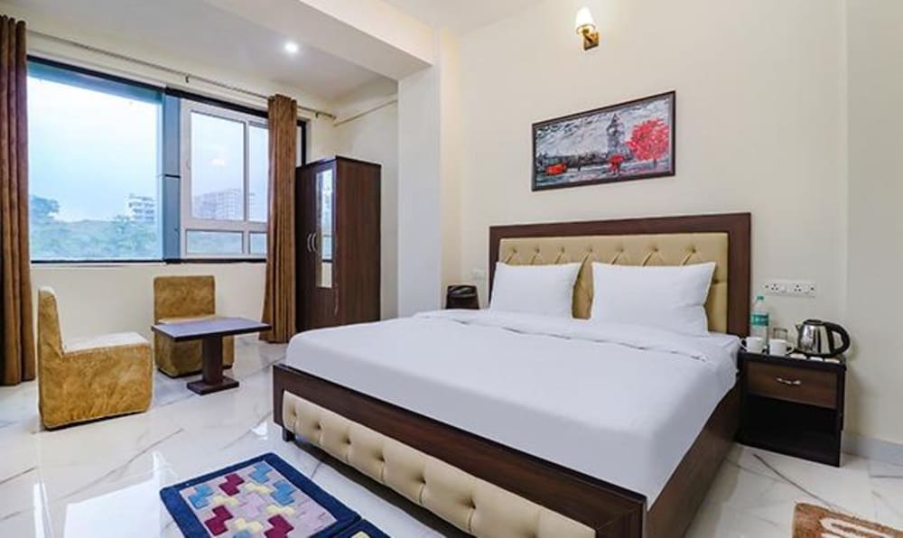 Фото отеля 2