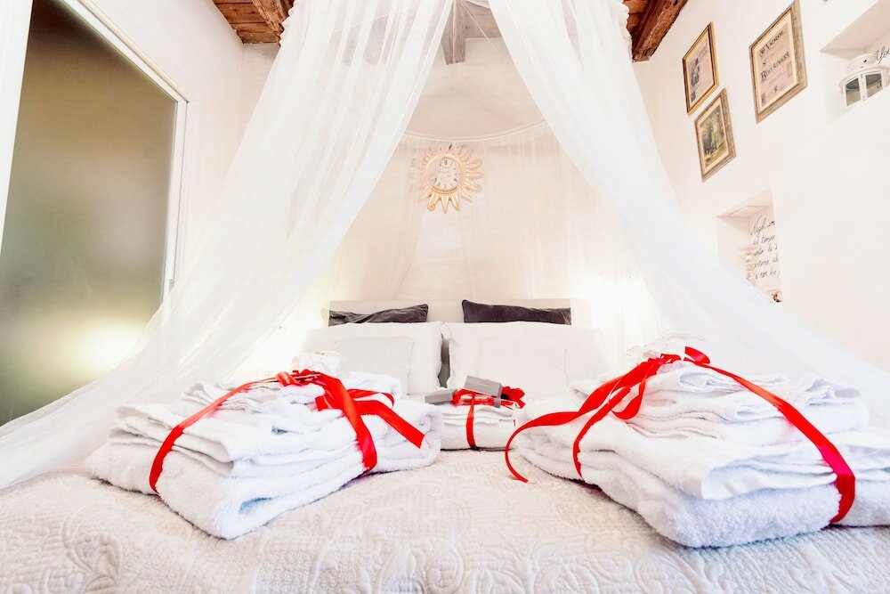 Фото Abbraccio di Romeo e Giulietta