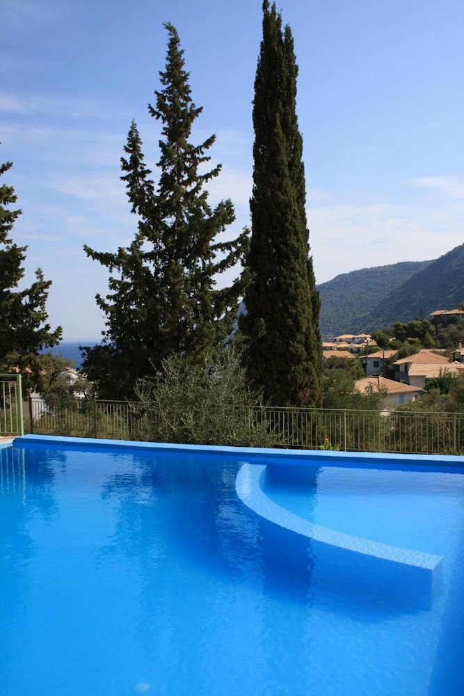 Фото Lefkas Petra