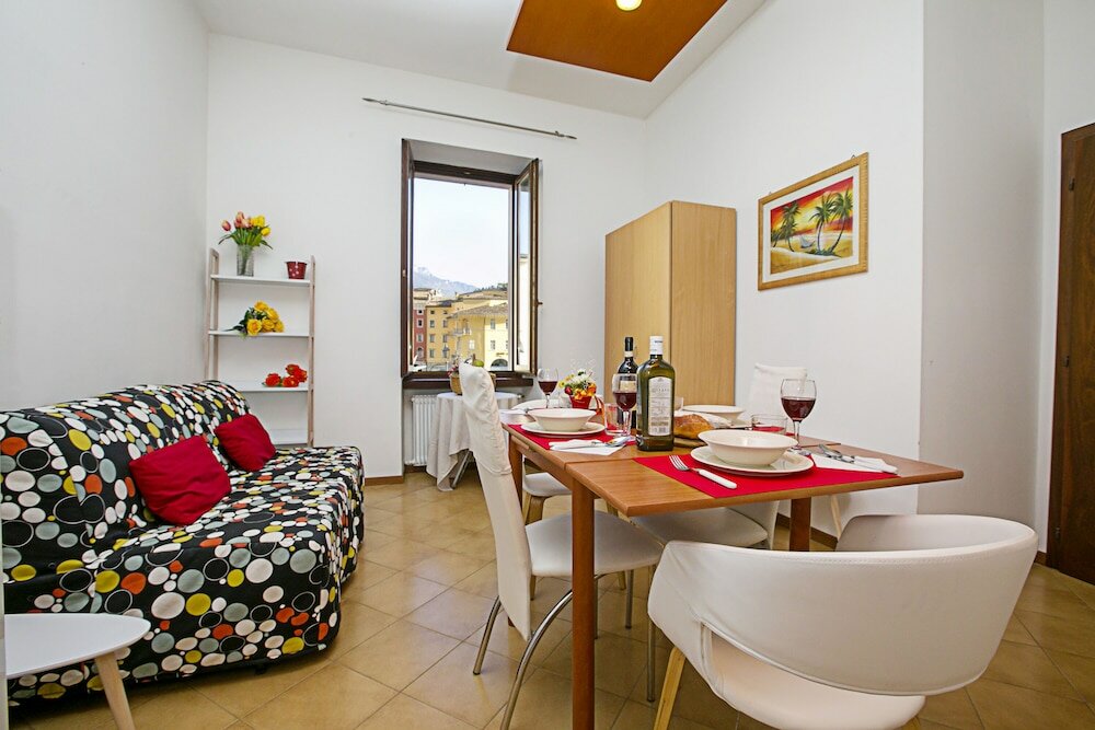 Фото Lake View Historical Center Apartment