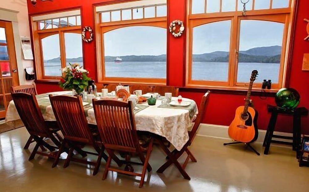 Фото Eagle Bluff Bed & Breakfast