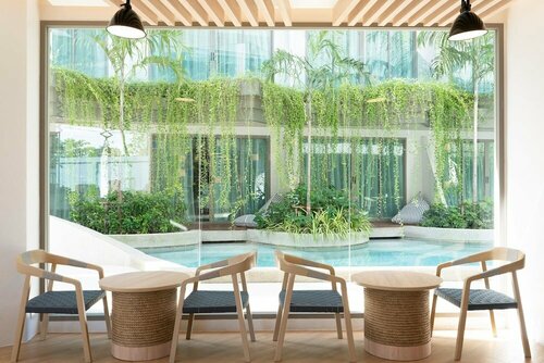 Гостиница Panwaburi Beachfront Resort на Пхукете