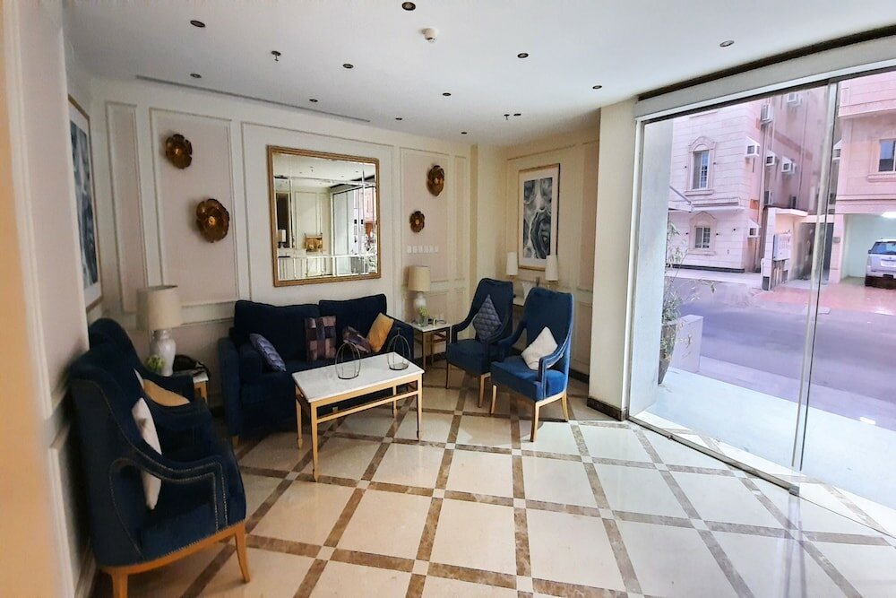 Фото The Blue Rose Hotel - الورده الزرقاء للوحدات السكنيه