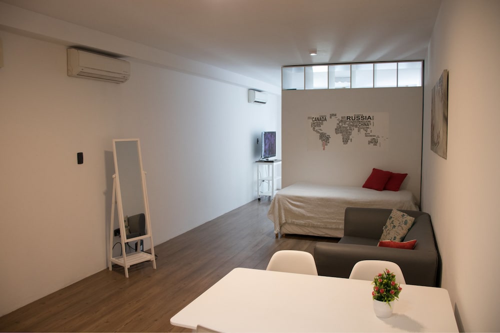 Фото Chile & 9 de Julio