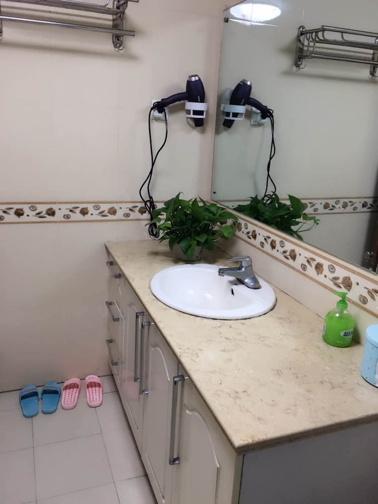 Фото Shanghai Lost International Youth Hostel