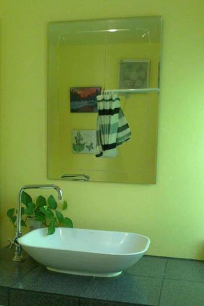 Фото Sports Bar & Resort