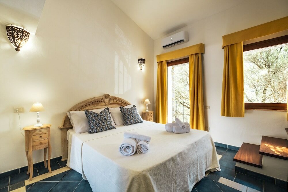 Фото Hotel Borgo Antico San Pantaleo