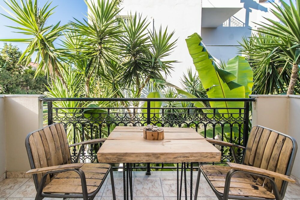 Фото Отель Iniochos