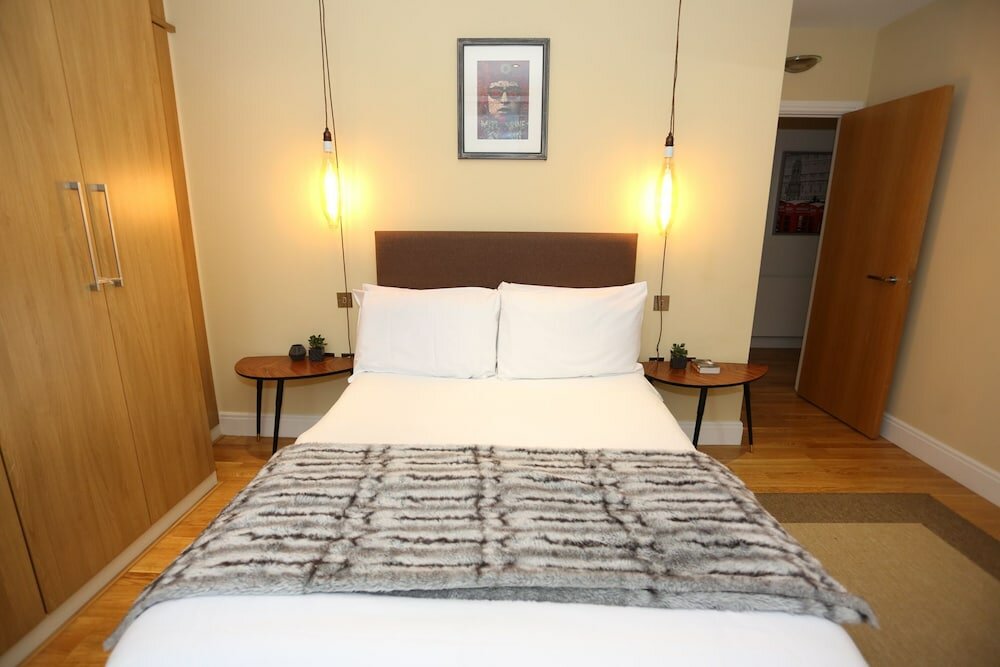 Фото 3 Beds 2 Baths Penthouse