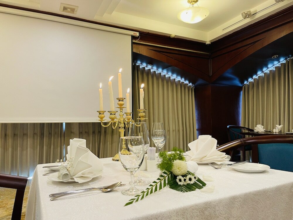 Фото The Tray Hotel