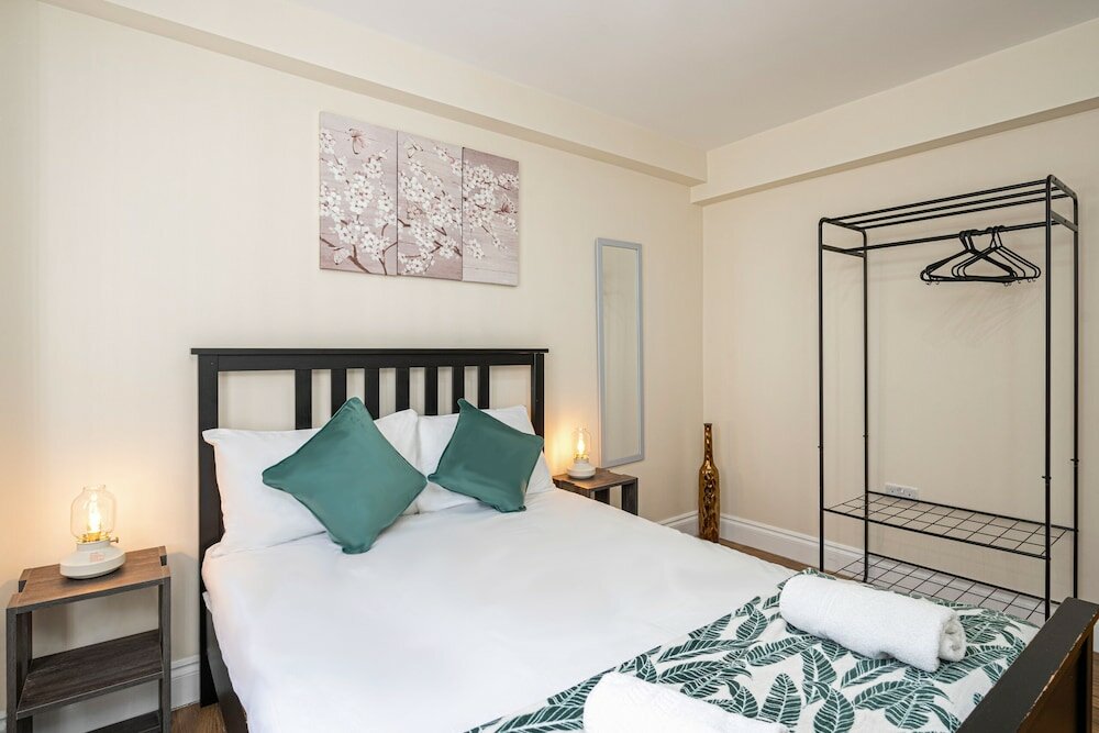 Фото Nice 3 Bedrooms Apartment Near Hyde Park & Oxford St