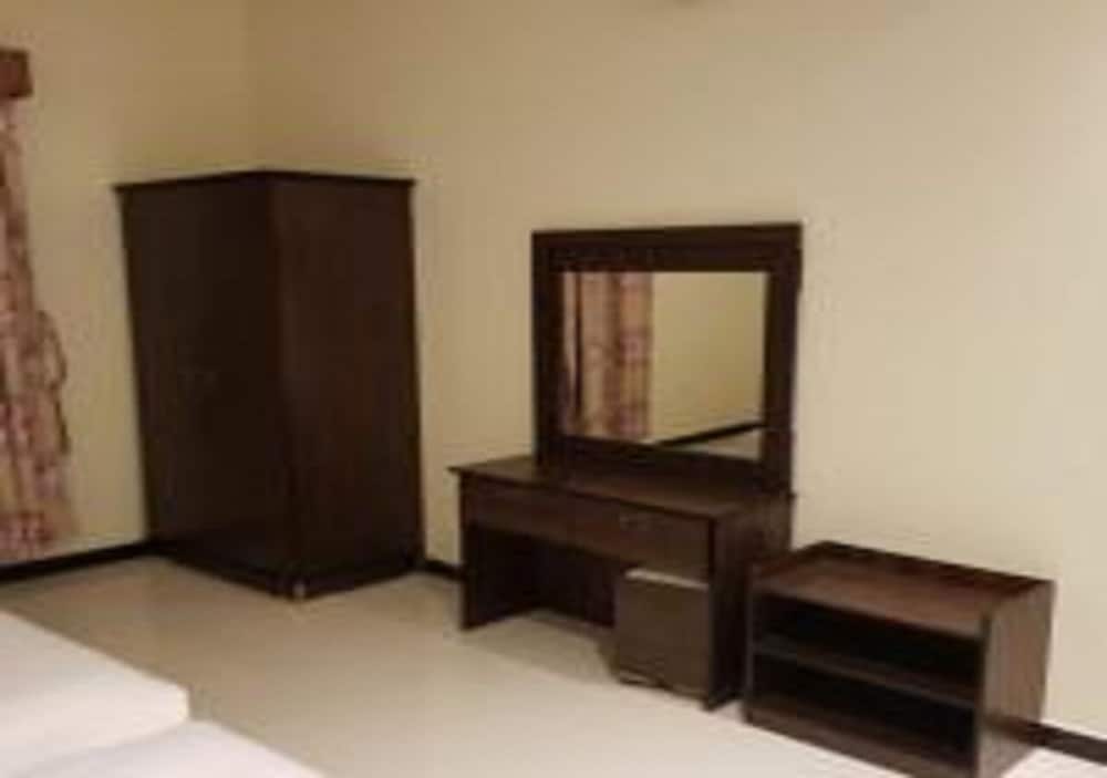 Фото Methaq Hotel Suites