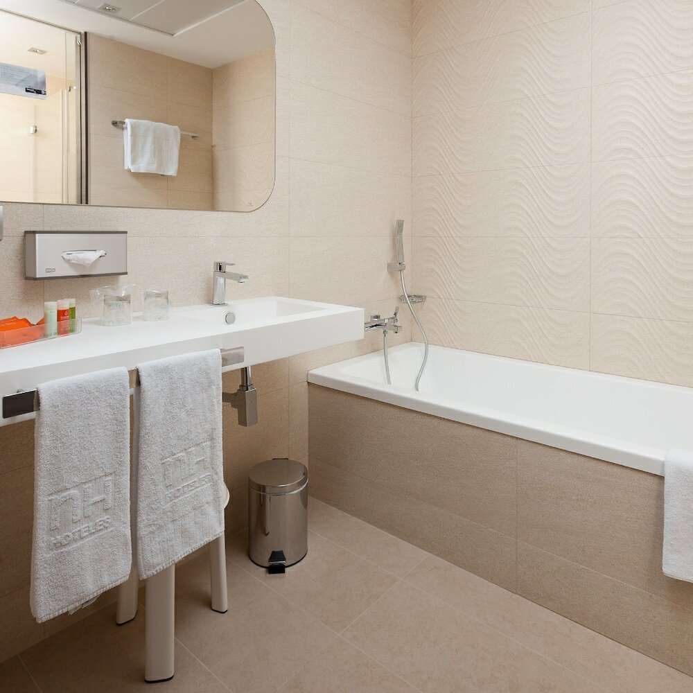 Фото Nh Castellón Mindoro Hotel