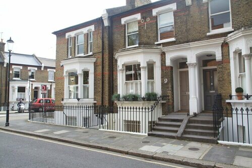 1 Bedroom Apartment near Kings Road
