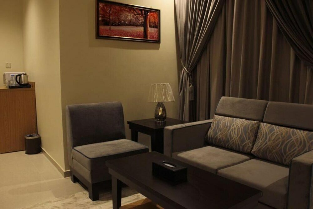 Фото Golden Rest Hotel