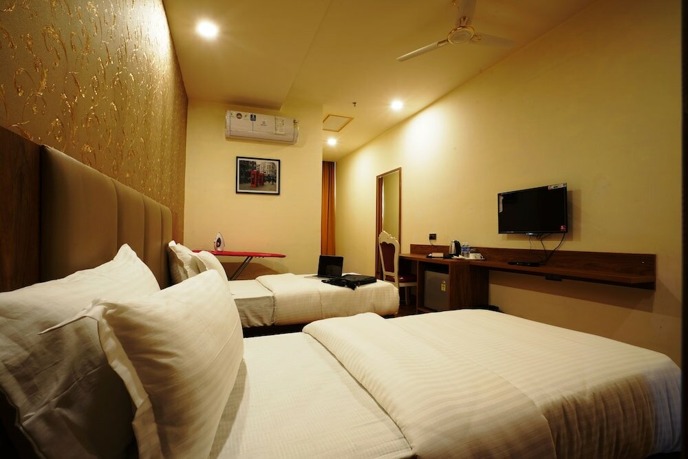 Фото All Heavens Gold