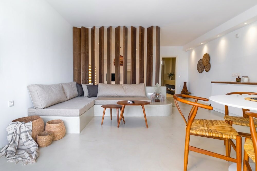 Фото Wave Suite by the Sea