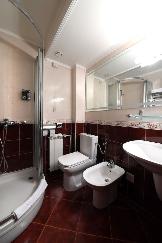 Фото Hotel Kovilovo