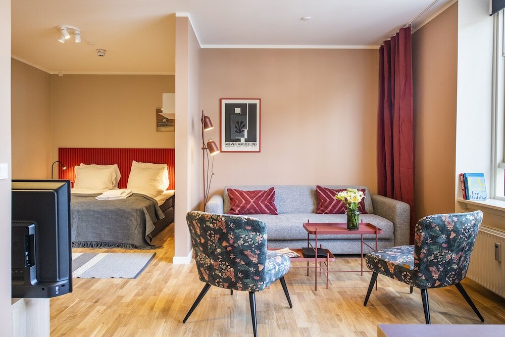 Фото By the Lakes apartments - Into This Place