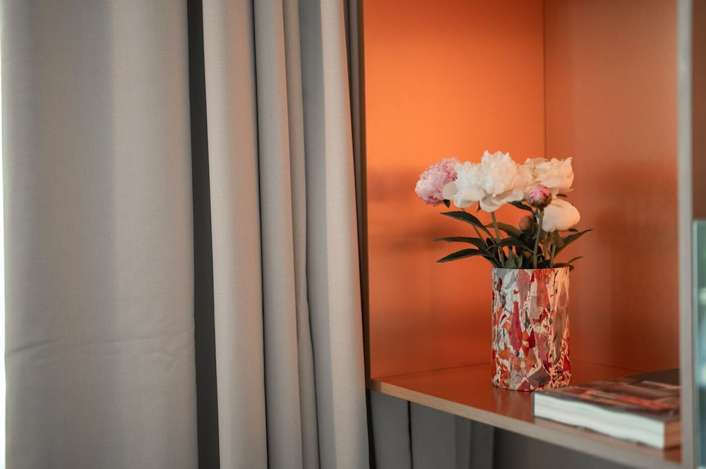 Фото Laguna Faro Suites - Adults Only & Free Beach